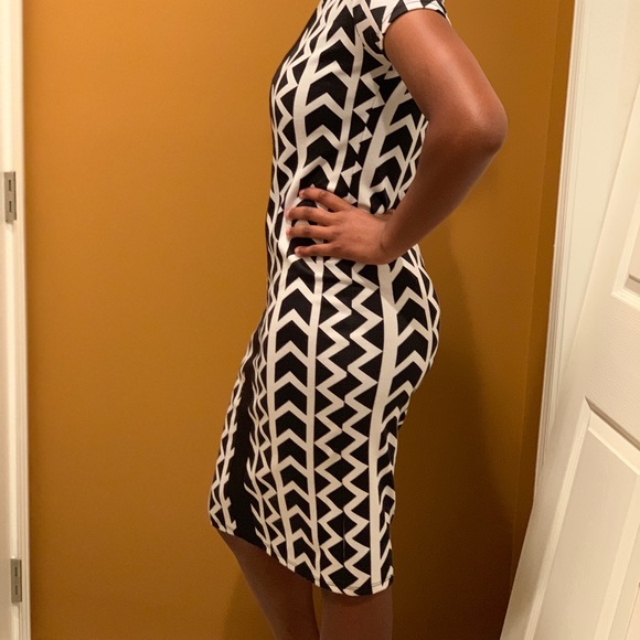 Tribal dress - Picture 2 of 5